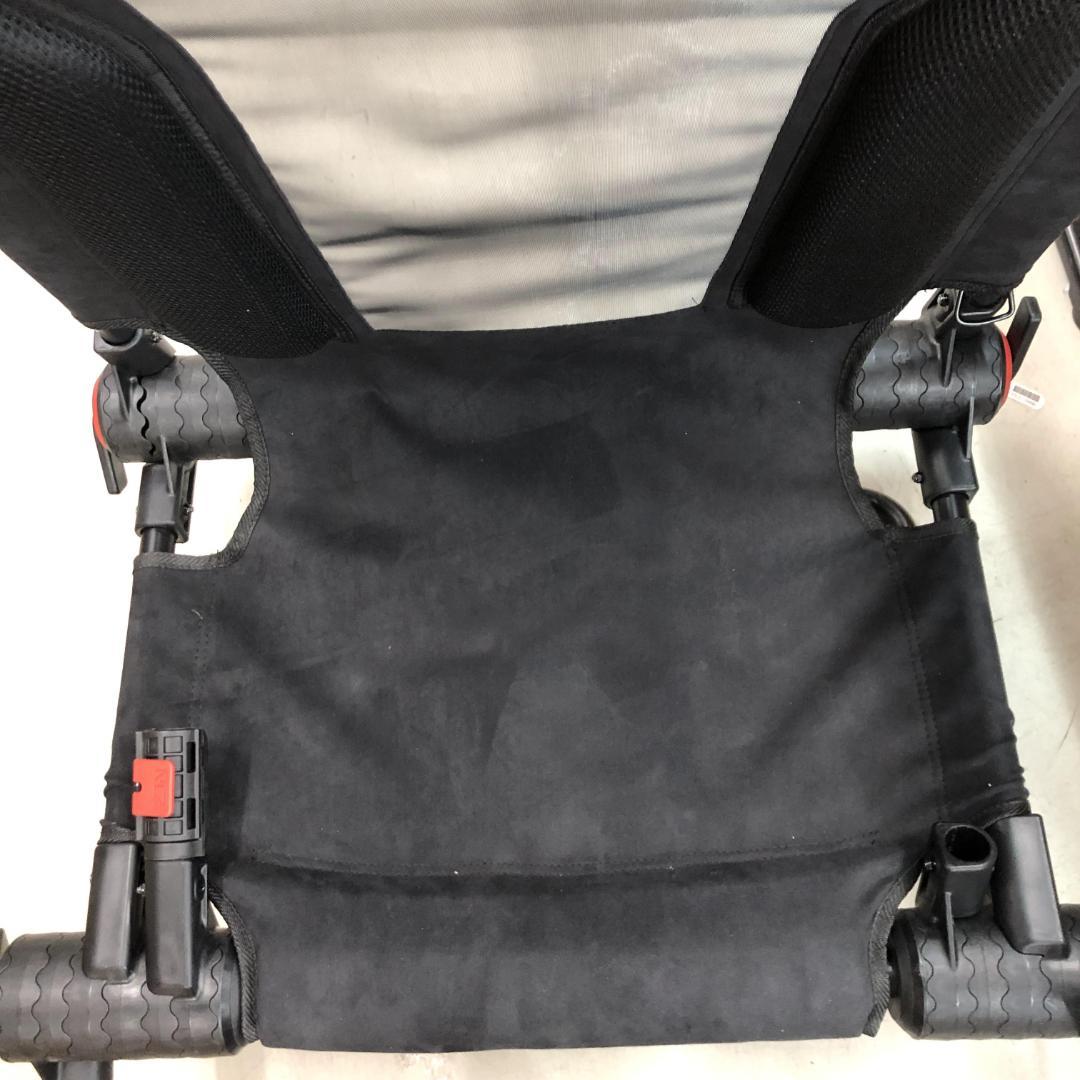 Next Level Racing レーシングコックピット F-GTLite