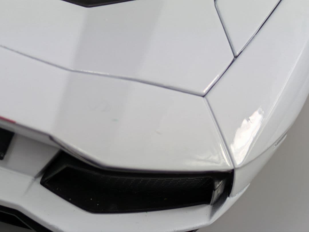 1/18 ミニカー ウイリー ランボルギーニ　アヴェンタドール LP700-4