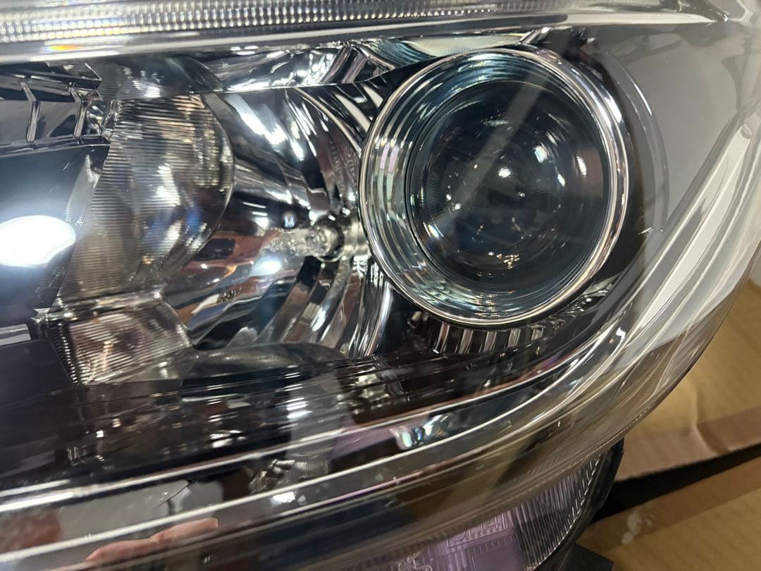 日産ノート　e-POWER 左LEDヘッドライト＋左フォグランプセット　HE12