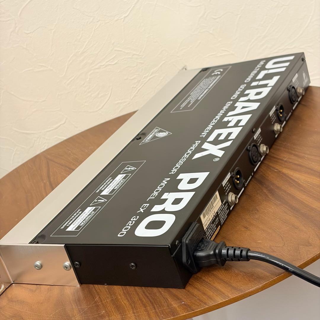 配信機器・PA機器・レコーディング機器 BEHRINGER ULTRAFEX PRO EX3200