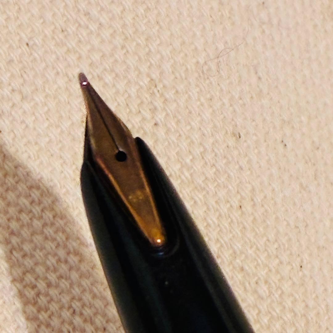 万年筆　F 32 モンブラン万年筆 No.32 585刻印　筆記未確認