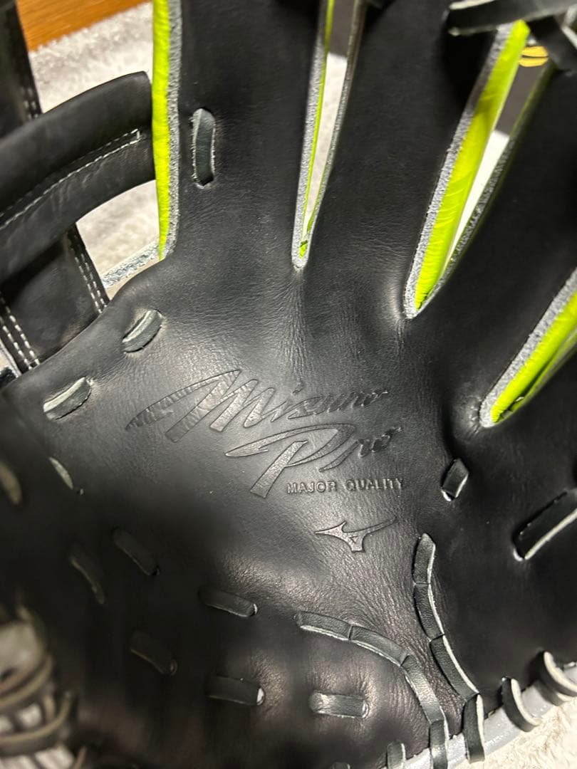 ミズノ プロ軟式グローブ イエロー/ブラック