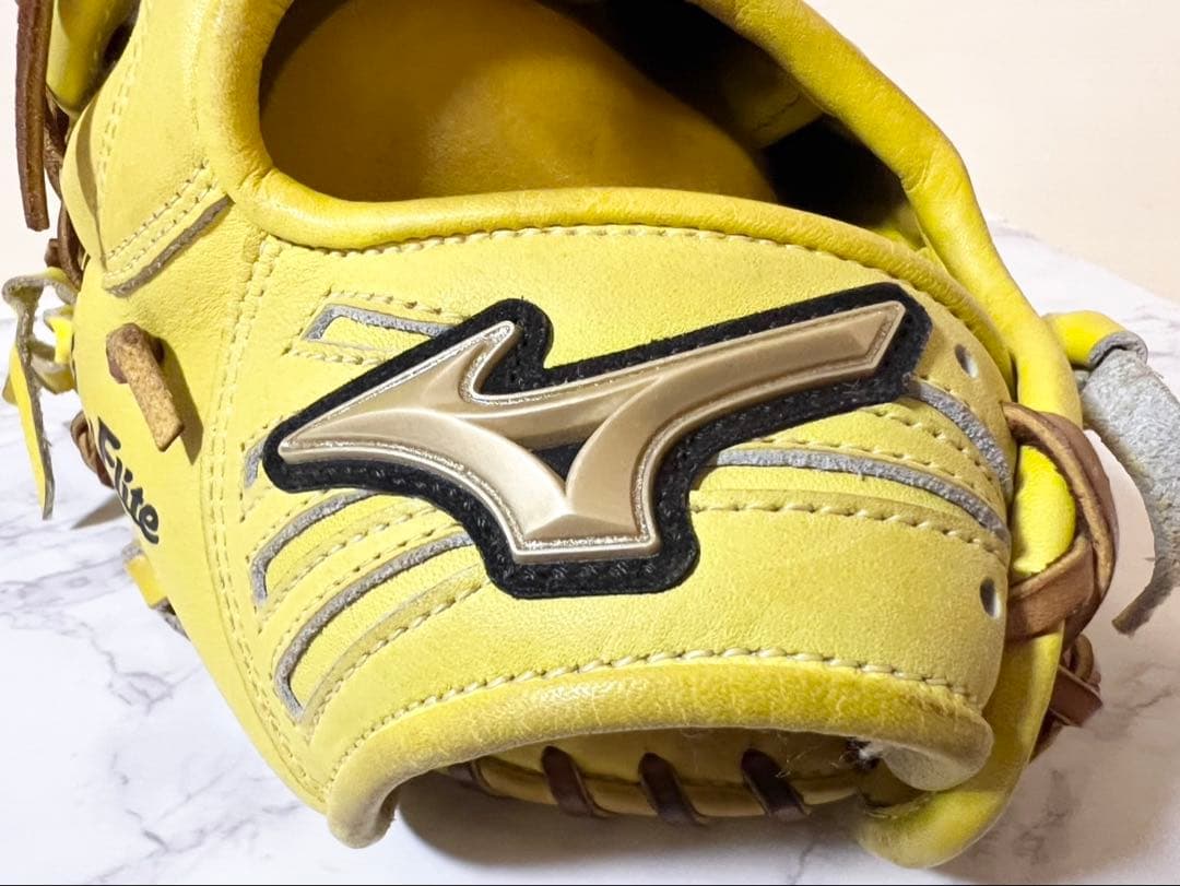 ミズノ グローバルエリート 左用 グローブ 軟式