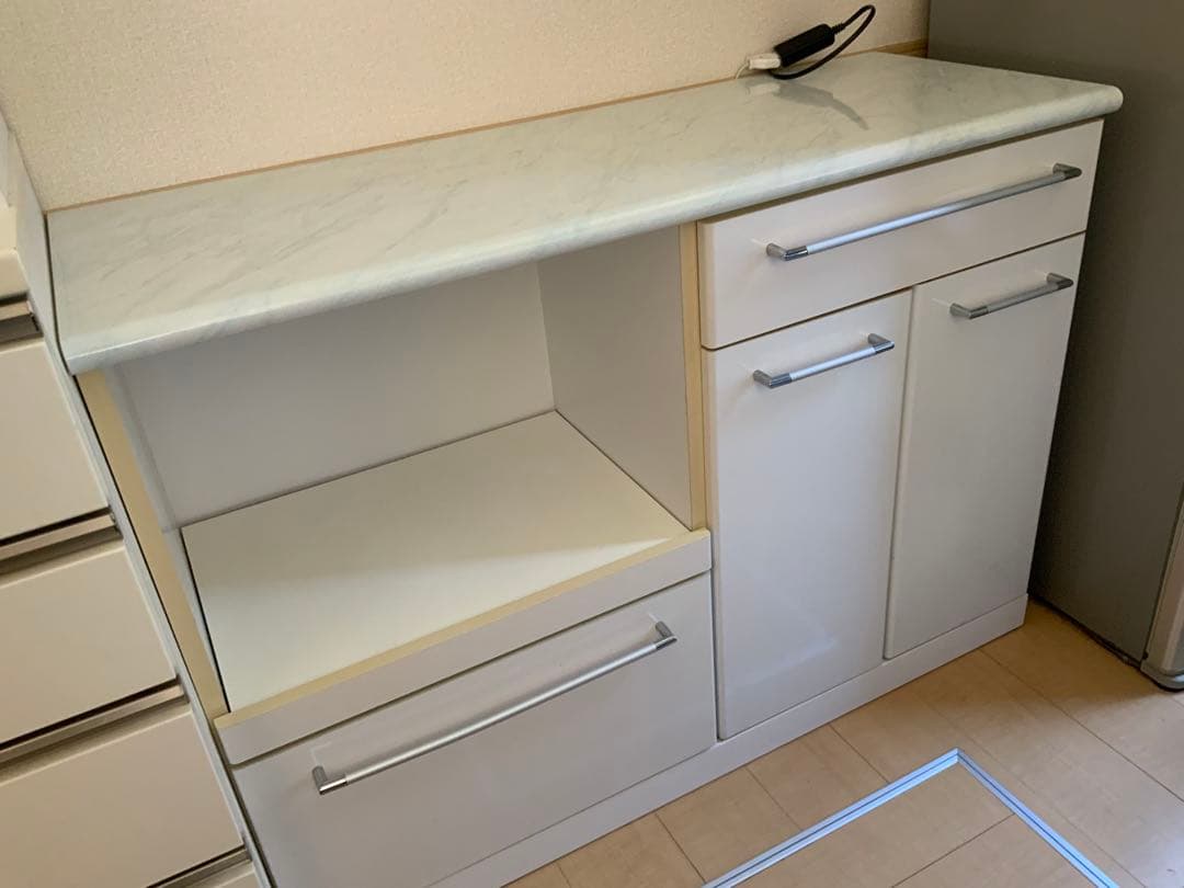 収納キャビネット　カウンター　レンジボード