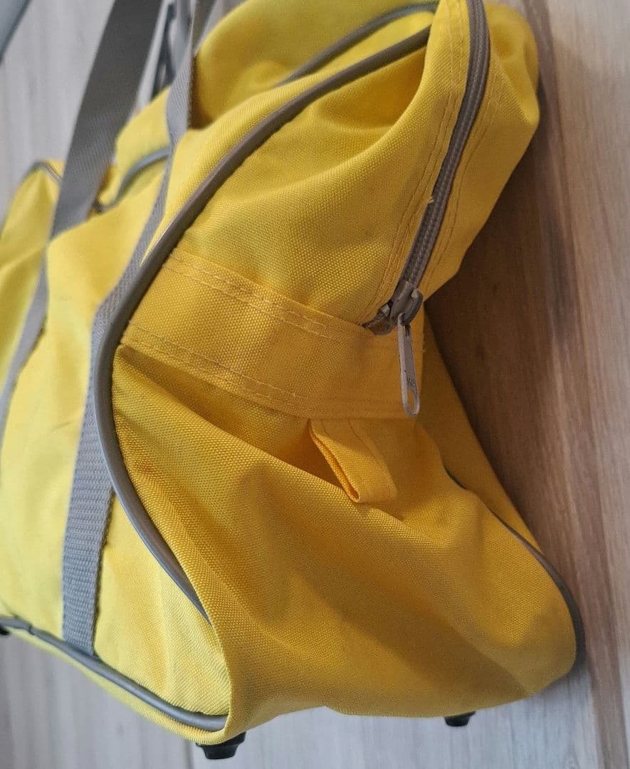 旧ワッペ　ワールドペガサスの黄色いバック