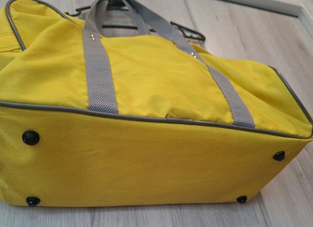 旧ワッペ　ワールドペガサスの黄色いバック