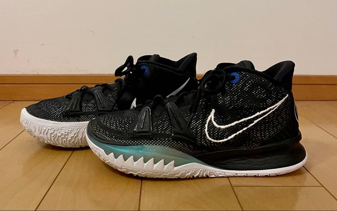 NIKE、カイリー7 EP、26センチ