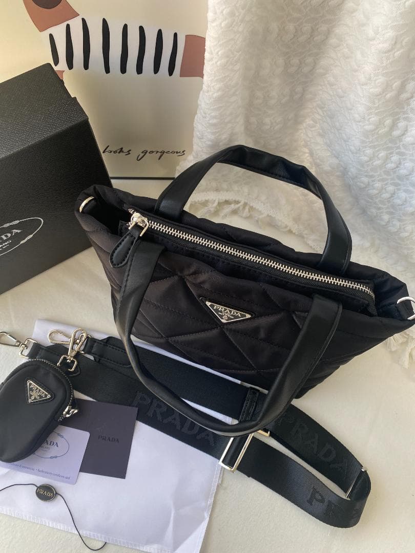 ノベルティブラックショルダーバッグ　バッグ