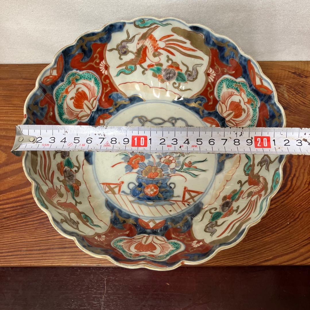 明治伊万里　錦手籠花・鳳凰柄　大鉢　直径22cm 高さ10cm 骨董器　卍銘