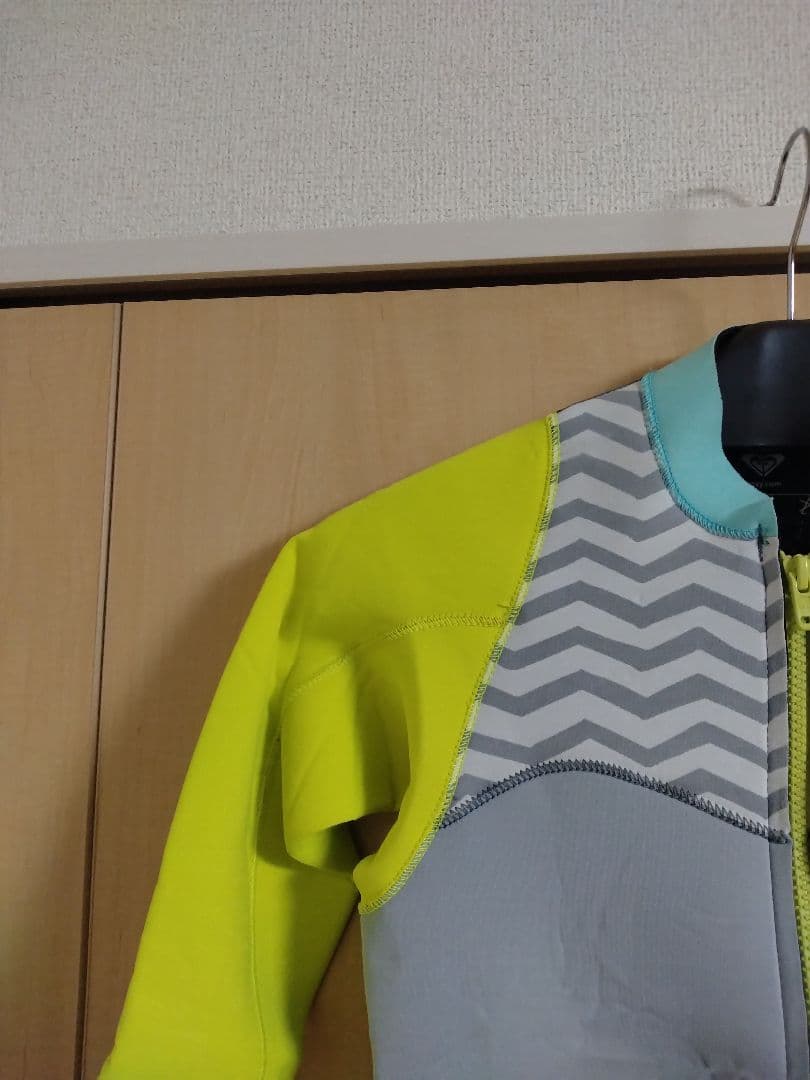 ロキシー　　タッパー　　4