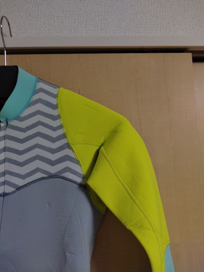 ロキシー　　タッパー　　4