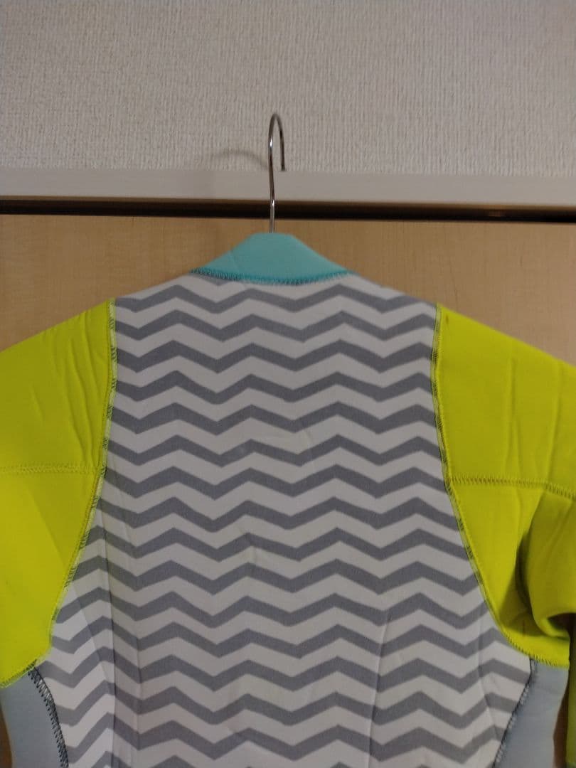 ロキシー　　タッパー　　4