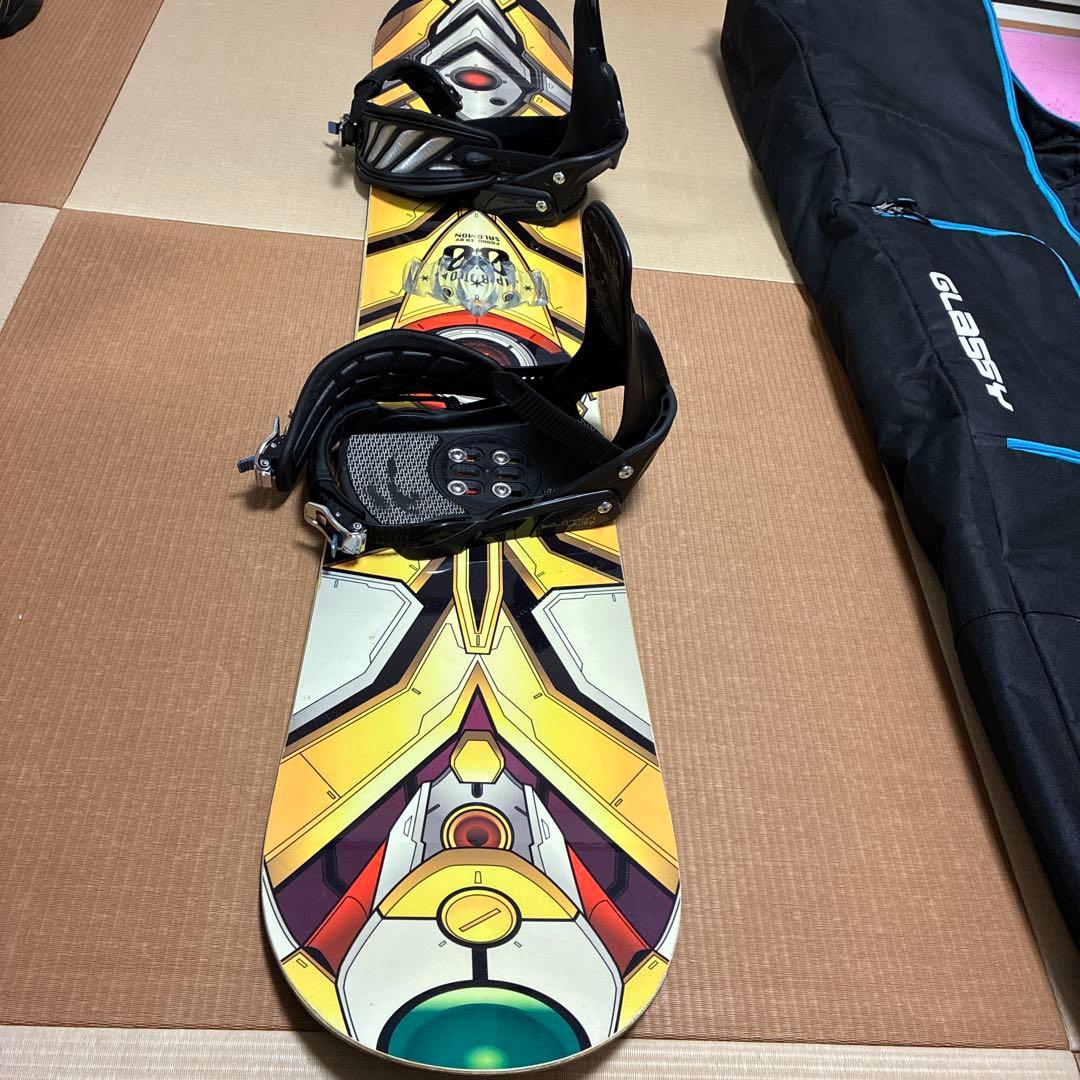 Salomon スノーボード板、ブーツ 、ウェア、グローブ、ゴーグル