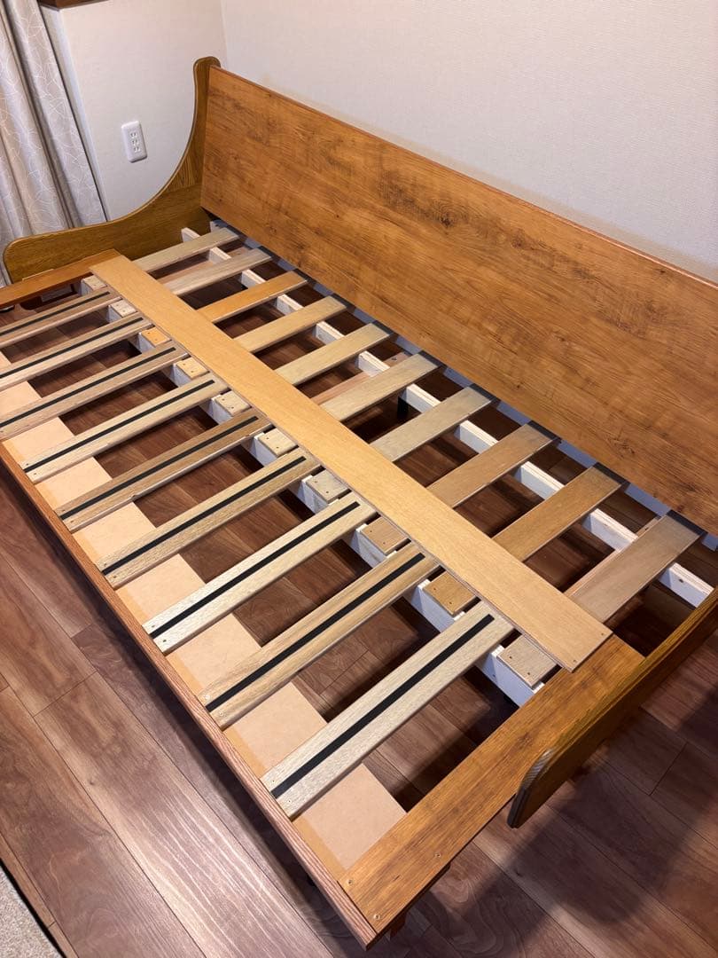 【ピロシキ】アクメファーニチャー