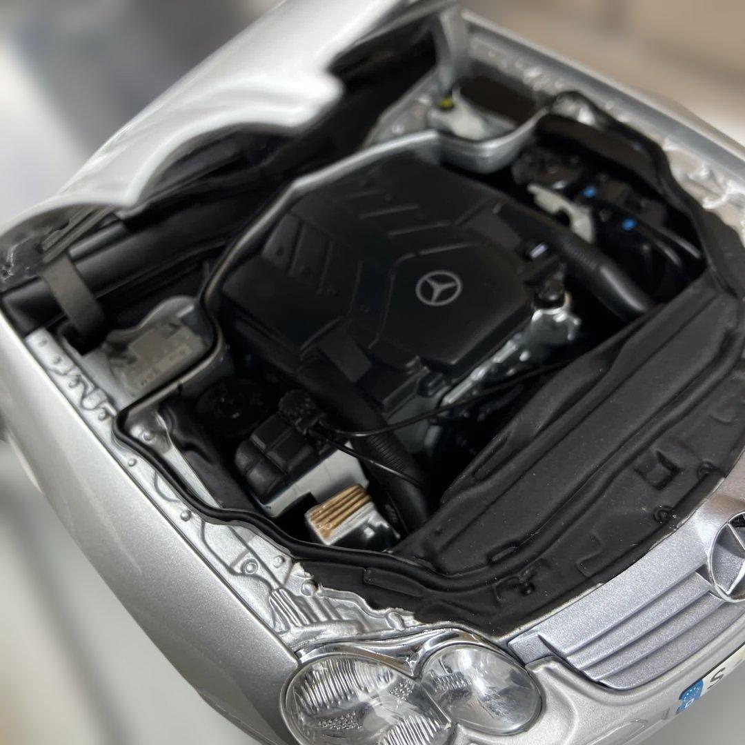 メルセデス・ベンツ SL 2001 シルバー 1/18