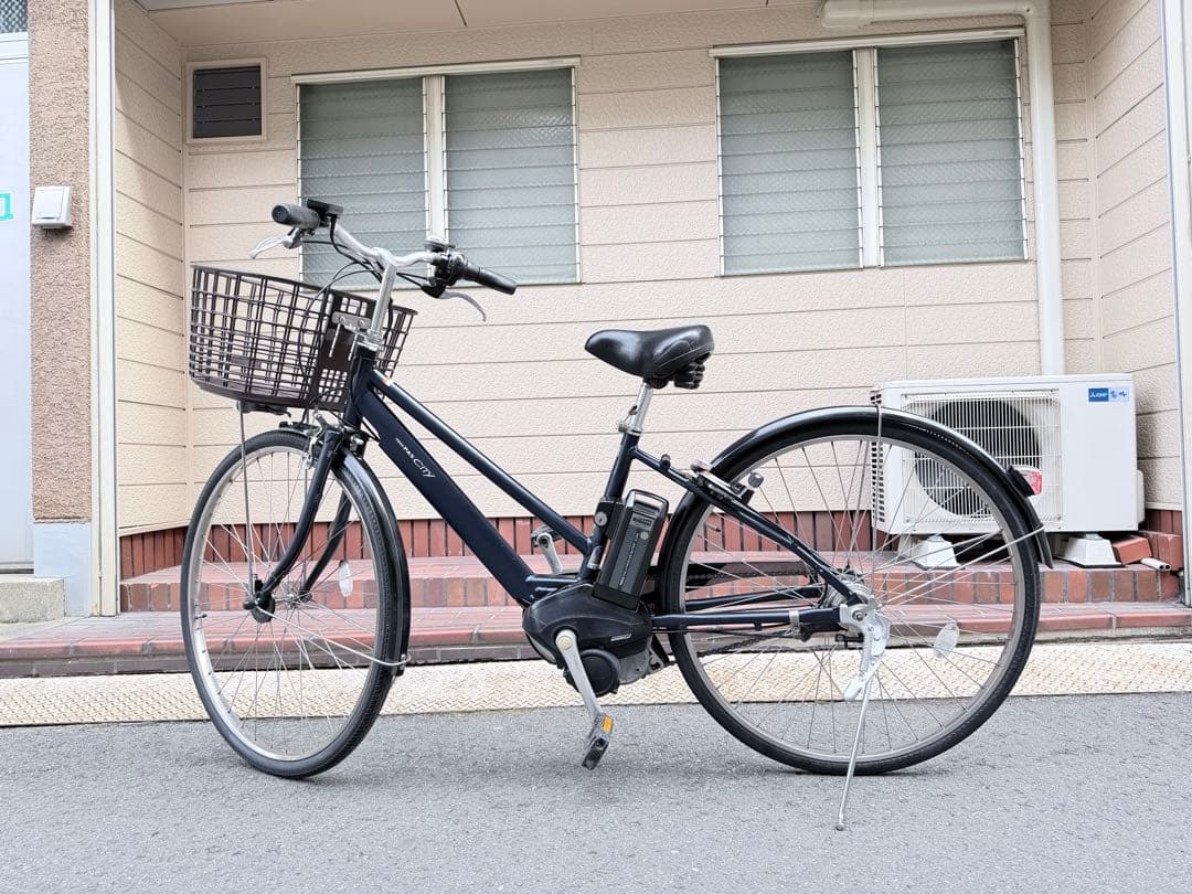 大阪府　ヤマハ　電動アシスト自転車 ネイビー 前バスケット付き