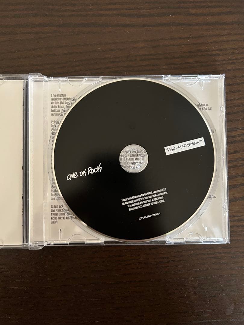 Skyfall 正規品&Eye of the Storm海外版