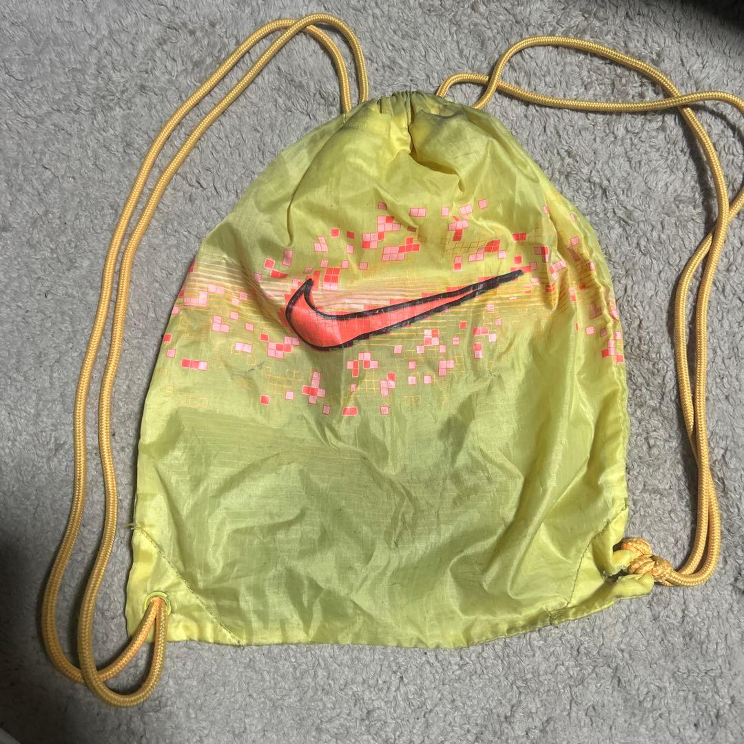 マーキュリアルKM