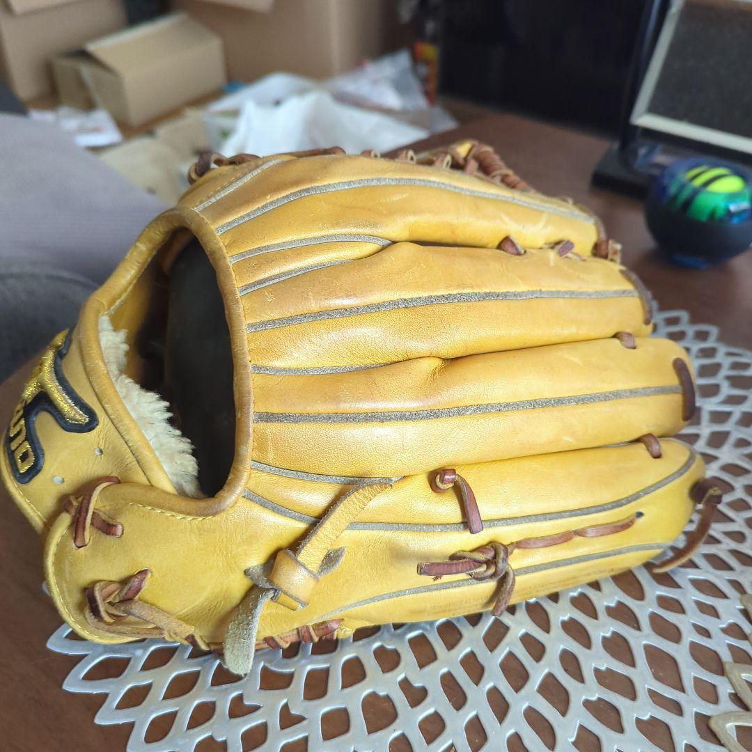 ミズノプロ軟式外野手用　人気のイチローモデル