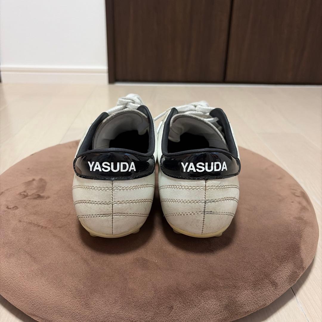 YASUDA サッカーシューズ ホワイト/ブラック