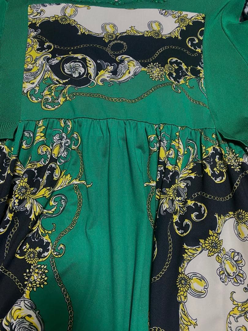 美品　スーパービューティー スカーフ柄 ニット切替ワンピース ビジュー 緑 L