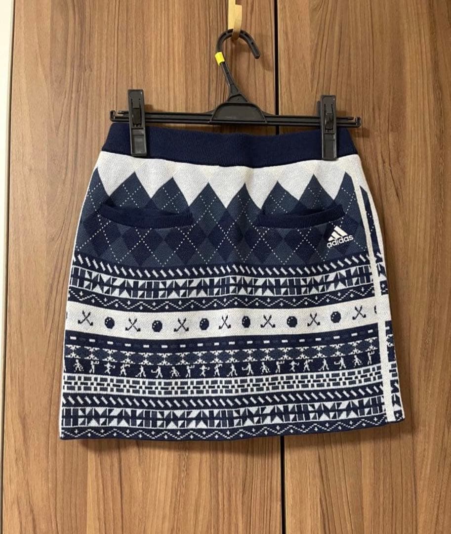 新品✨アディダスゴルフ　現行　上下　長袖セーター　ニットスカート　ブルー　Ｓ