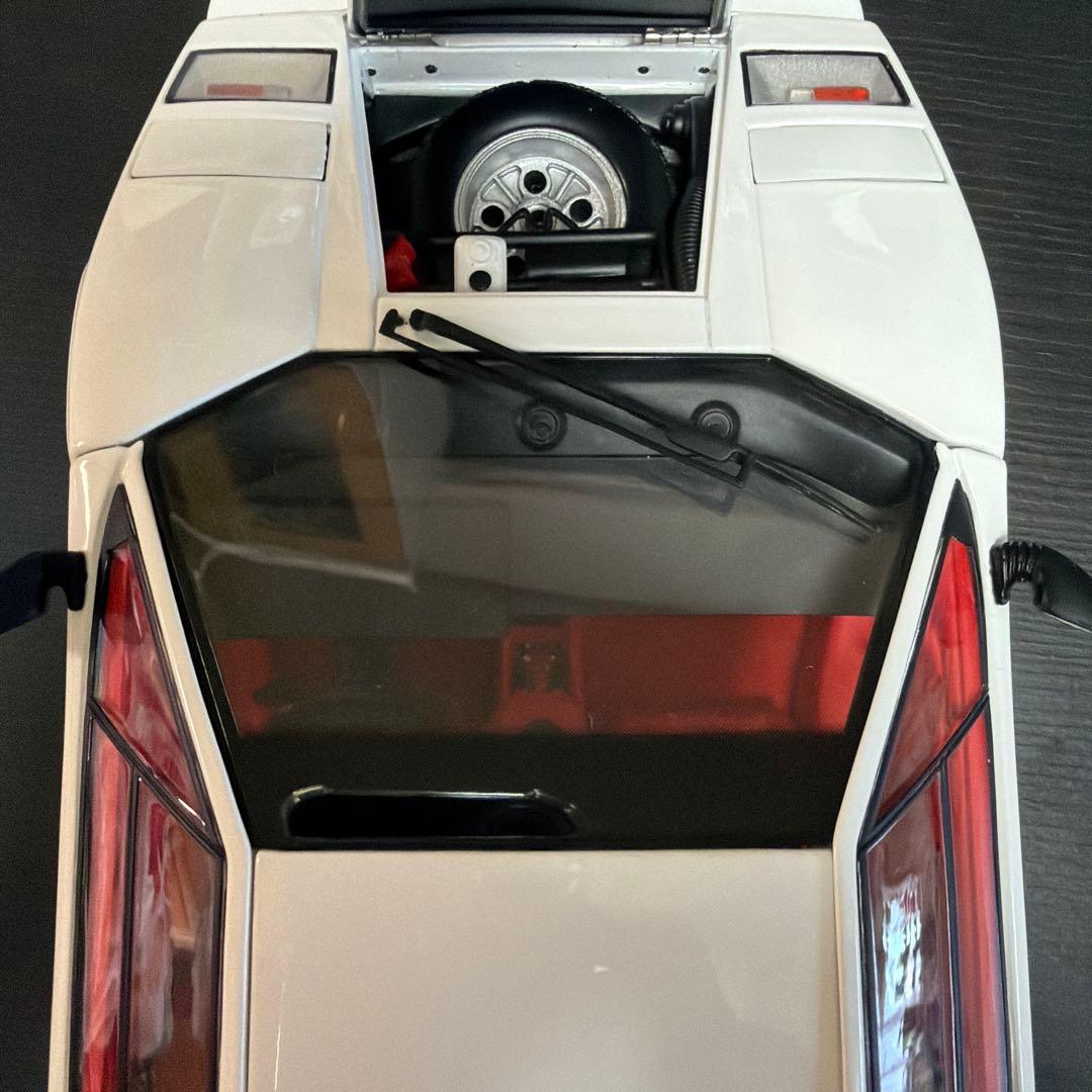 京商1/18 ランボルギーニカウンタックLP500S