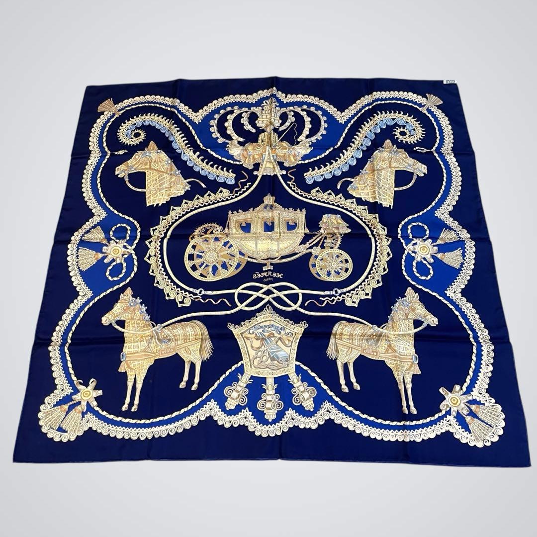 【大人気】HERMES カレ90 PAPEROLES シルクスカーフ　ネイビー