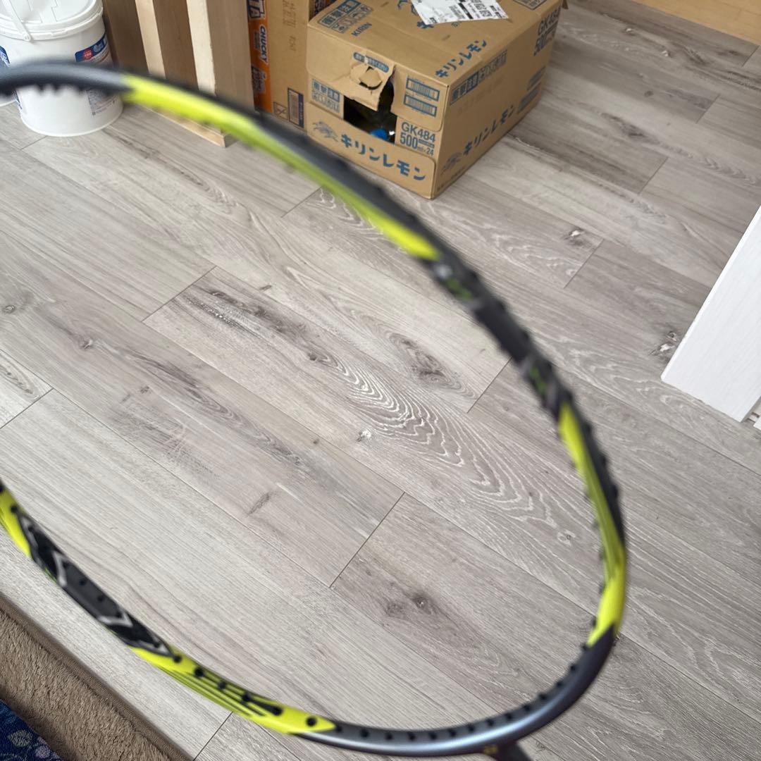 ARC-Saber 7 バドミントンラケット グレー/イエロージャンク品