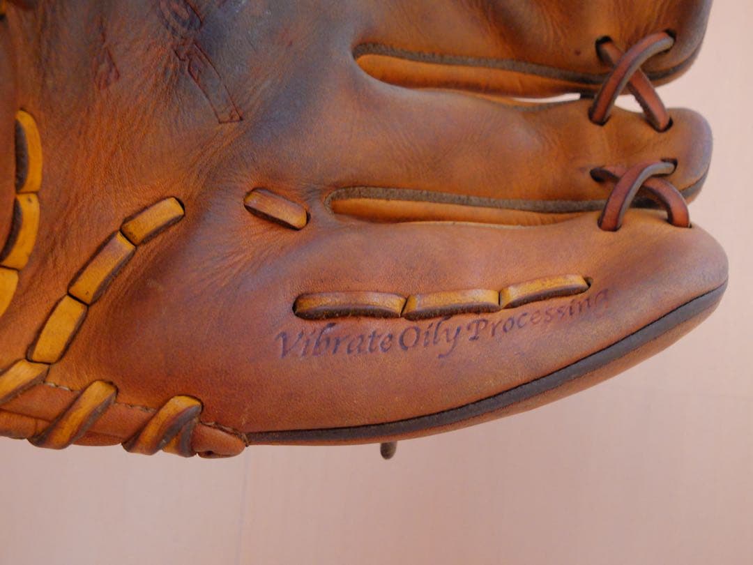 【即戦力】ミズノ グローバルエリート 軟式 内野手用 グローブ