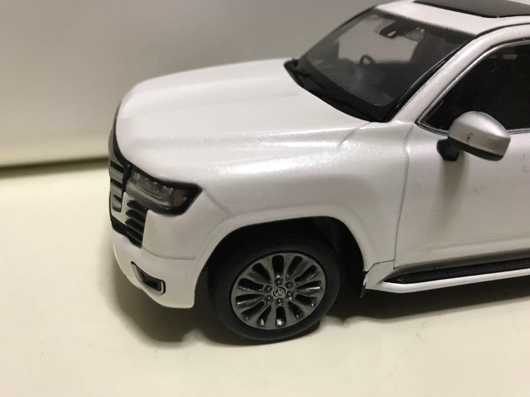 トヨタ ランドクルーザー 300 カラーサンプルミニカー