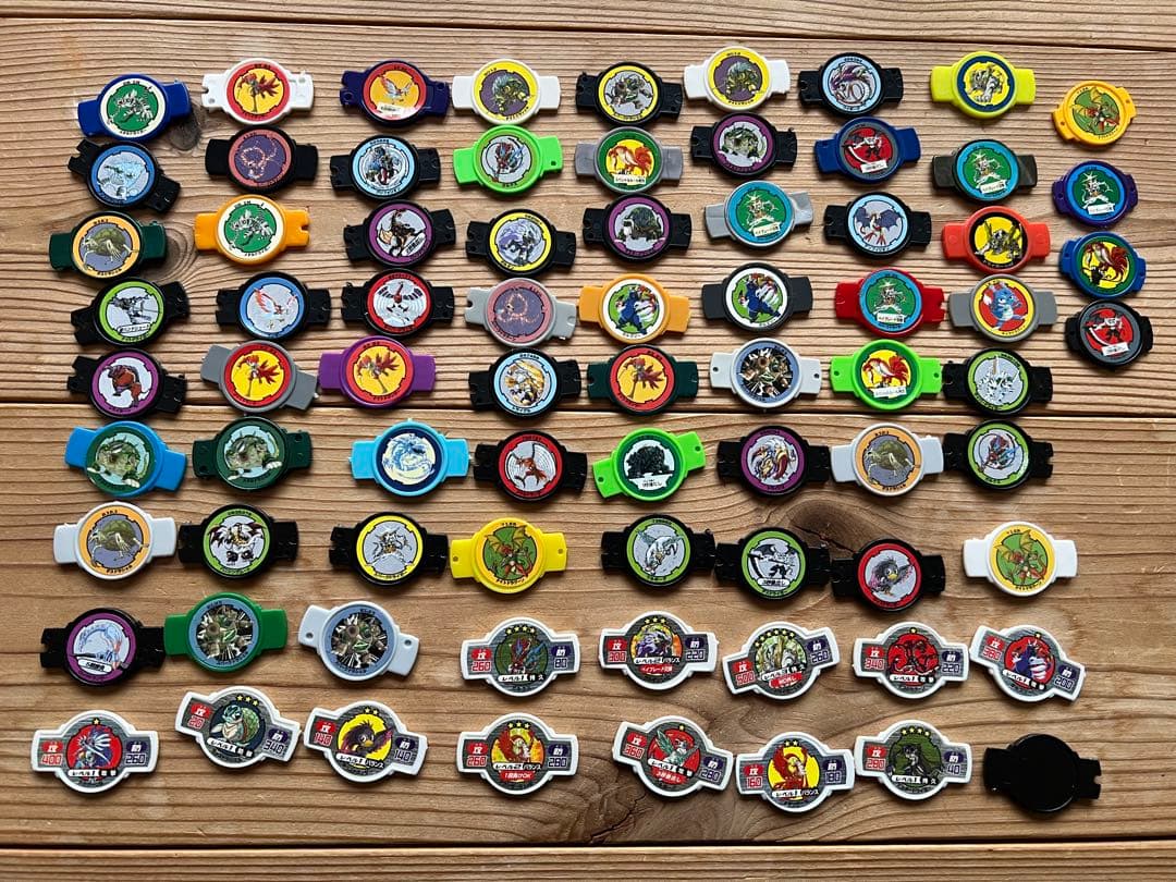 爆転シュートベイブレードまとめ売り 公式サイズツールボックス付き 単体購入要相談