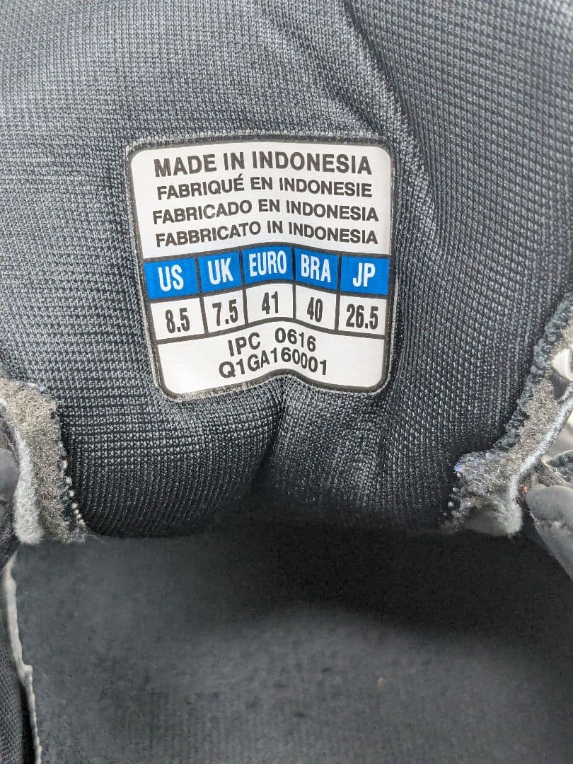 【人気】MIZUNO　モレリアIN　フットサルシューズ　レザー　黒　26.5cm