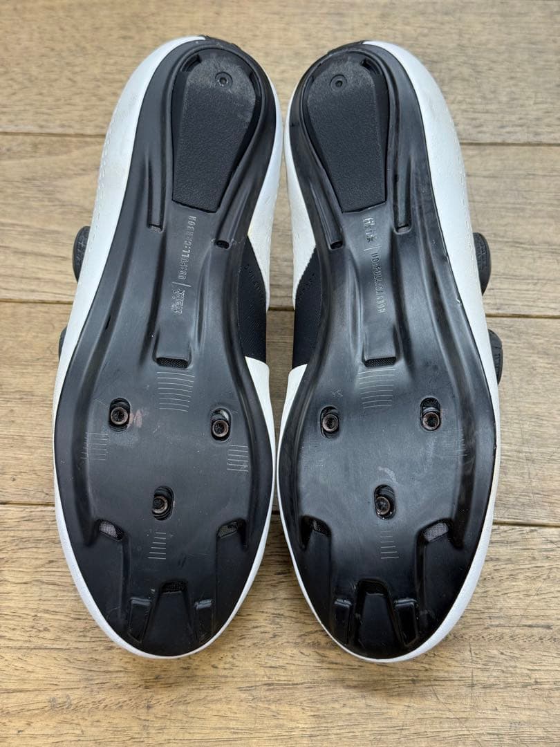 fi'zi:k ロードバイクシューズ INFINITO R1 ホワイト 38