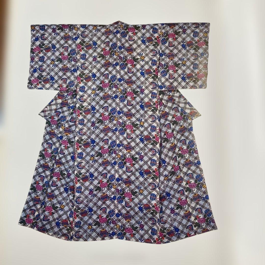 紅型 伝統技術保存会作品集　染織と生活社　昭和54年9月刊