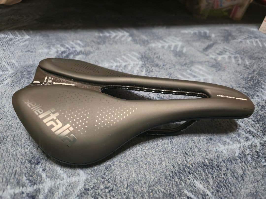 Selle Italia NOVUS Boost evoサドル