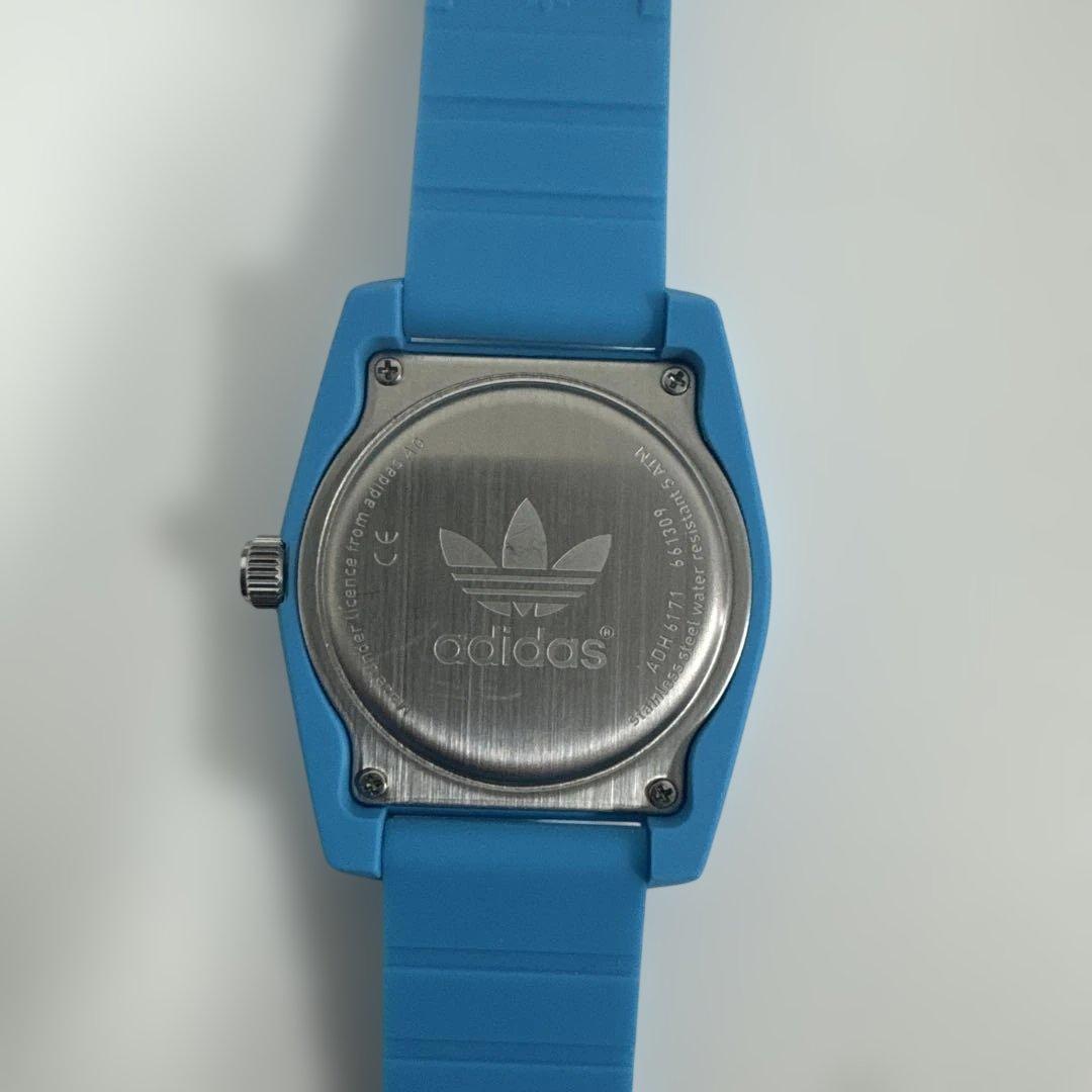 adidas 腕時計　サンティアゴ　ラバー　水色　赤