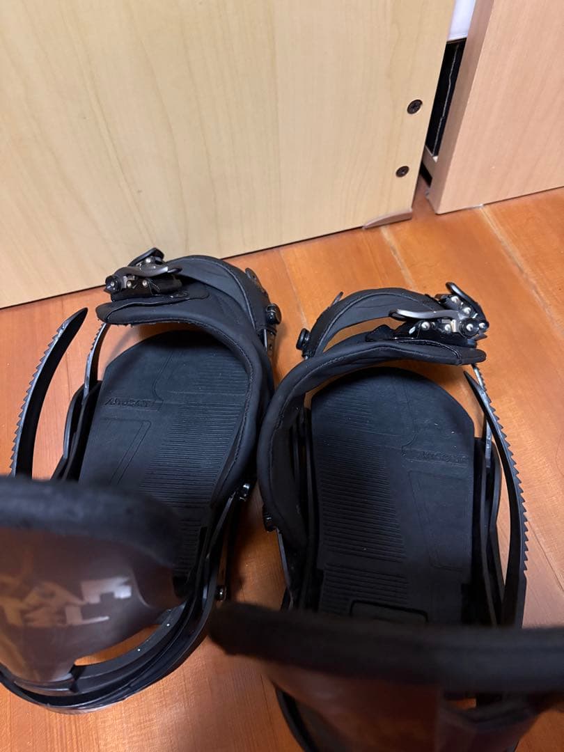 Burton Cartel ビンディング ブラック　バートン