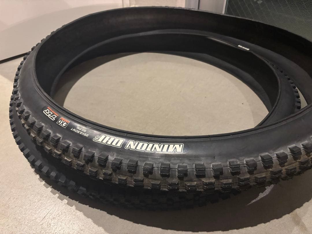 マキシスMAXXISミニオン＆ディセクタ―セット29インチタイヤ2本 MTB