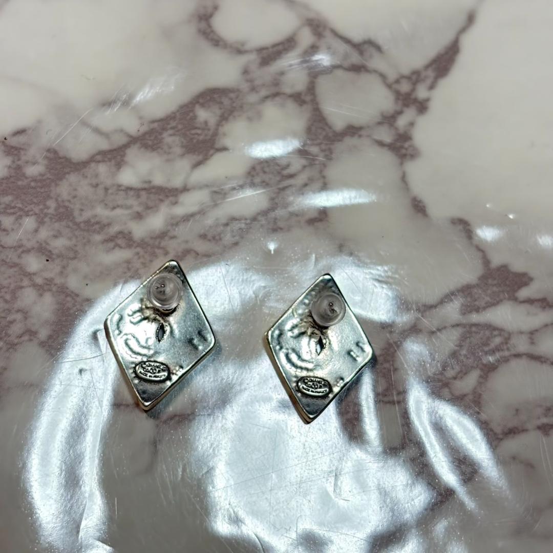 【早い者勝ち】シャネル ピアス シルバー ココマーク ドット #B542