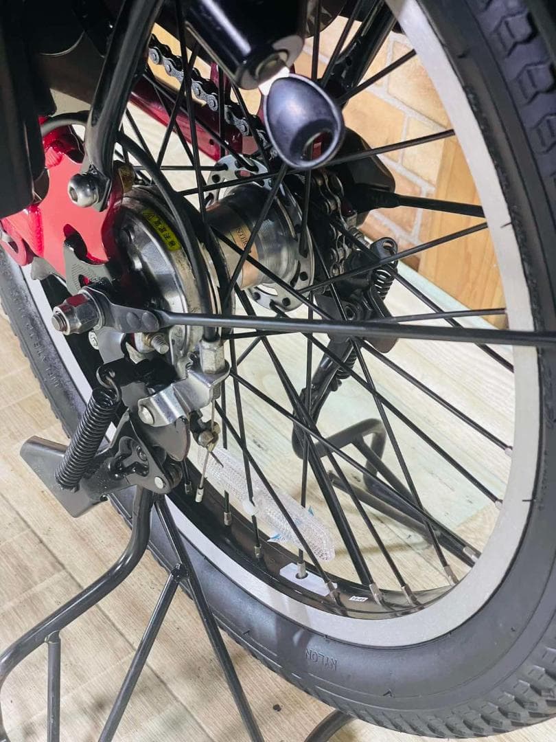 超人気 レッド 王様 ギュットアニーズ子供乗せ電動アシスト自転車 ZH2964