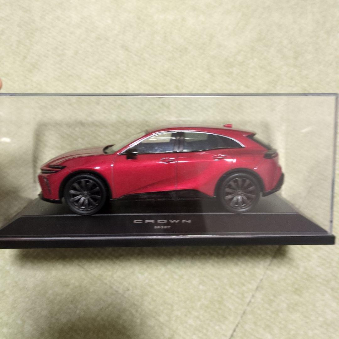 トヨタ カラーサンプル ミニカー アルファード クラウンスポーツ