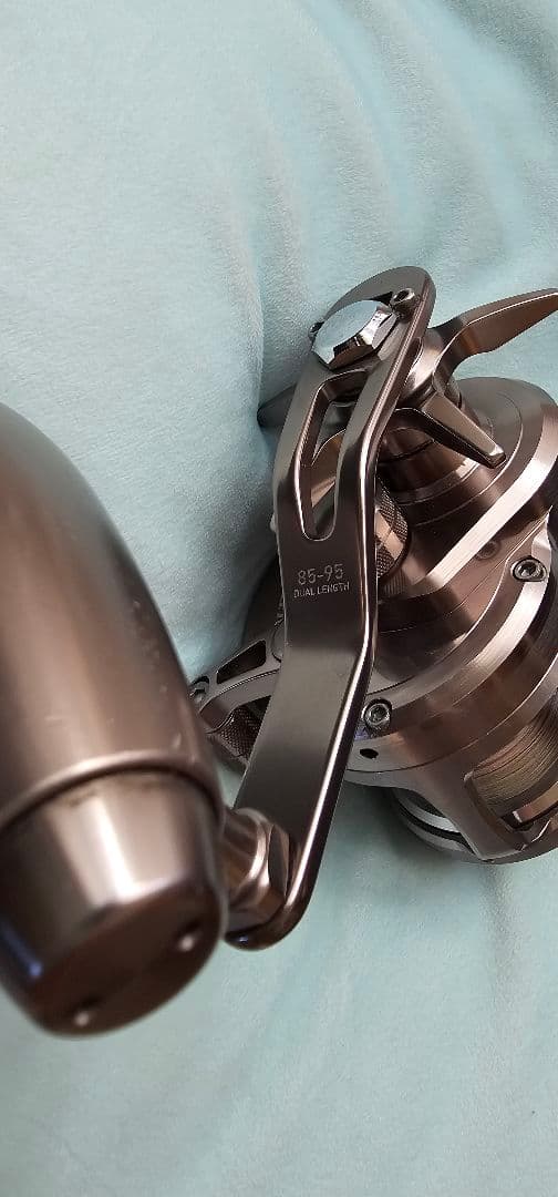 DAIWA SALTIGA 15H-SJ リール 収納ケース付き