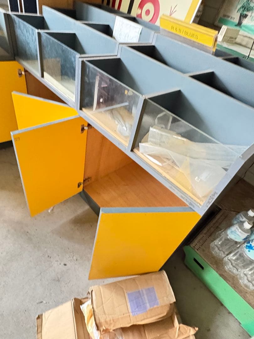 ヴィンテージレコードラック 3000枚収納！平だし商品棚！合計8台！自社配送！