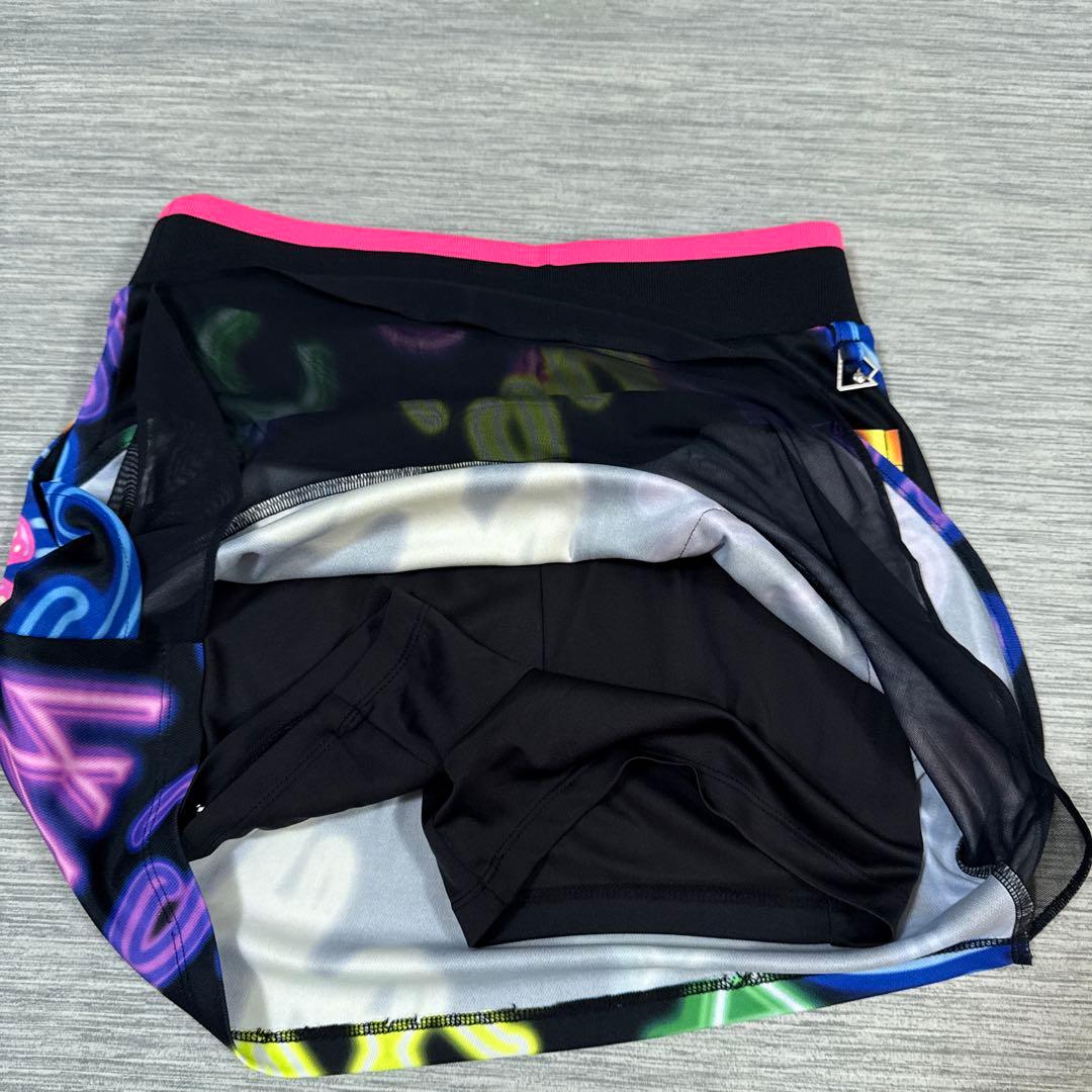 新品　WAAC ブルゾン、シャツ、スカート　ネオンロゴ3点セット