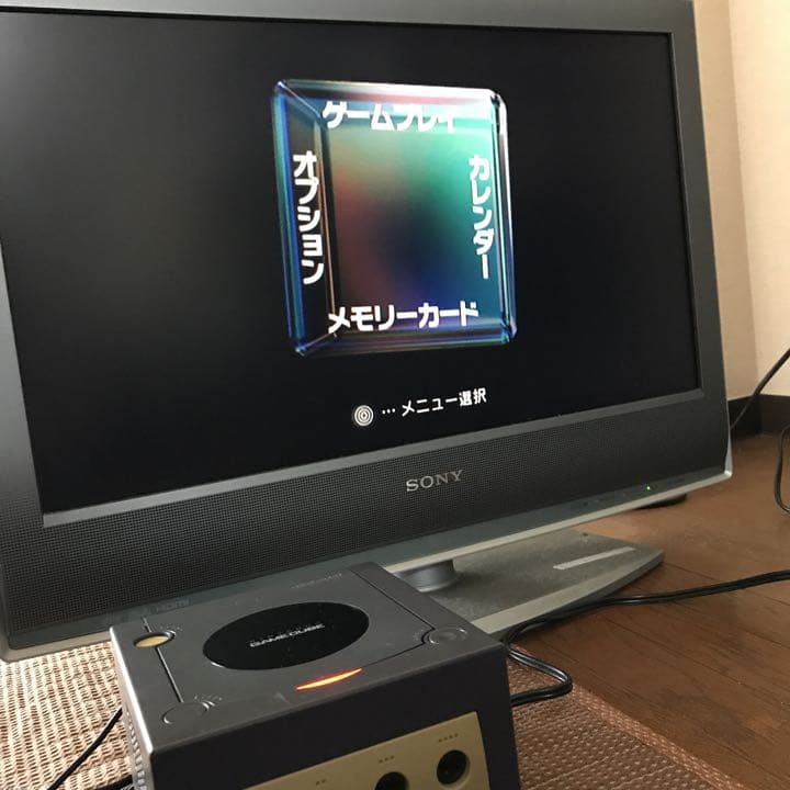 ゲームキューブ 本体　メモリーカード３つ　ゲームソフト付き（バイオハザード0）