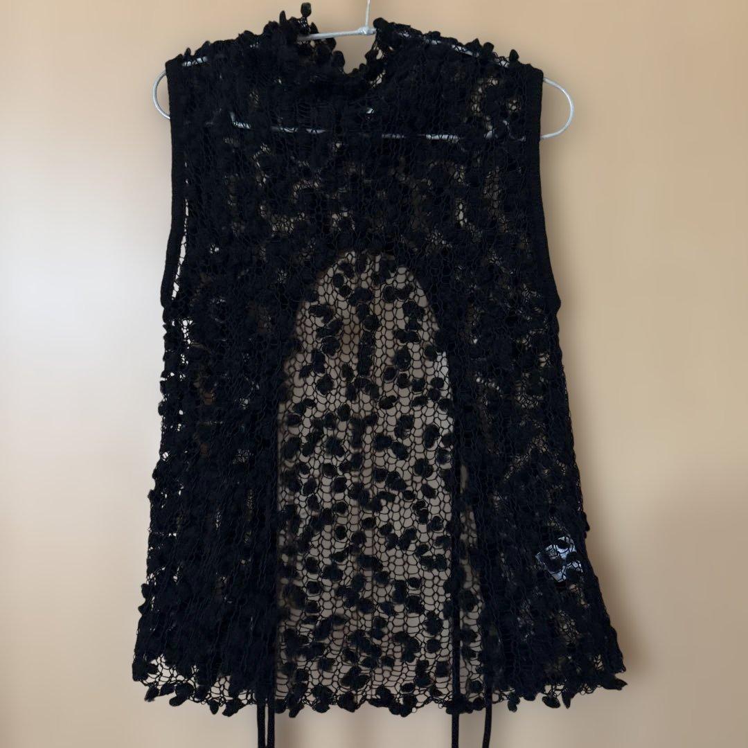 【2回着用】pom-pom vest black オープンセサミクラブ