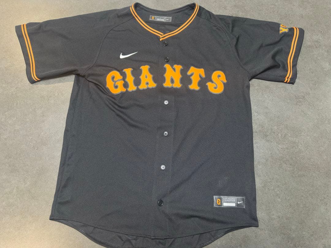 巨人 読売ジャイアンツ GIANTS 中田翔2023年 黒ユニフォーム Lサイズ
