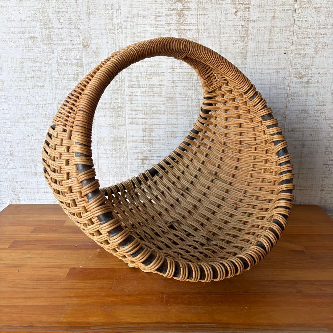 【アンティーク】籐カゴ ラタンバスケット 小物収納 インテリア雑貨 古道具
