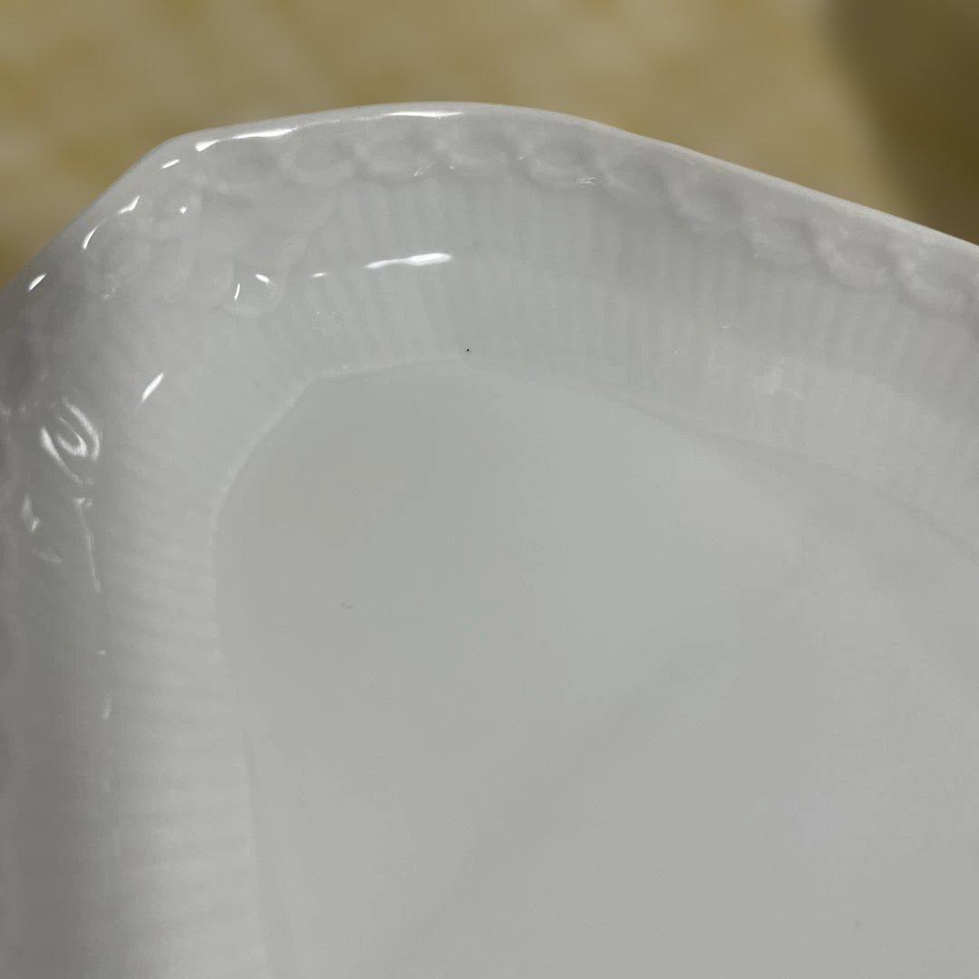 ロイヤルコペンハーゲン　ホワイトフルーテッド　オーバルディッシュ菱形プレート3枚